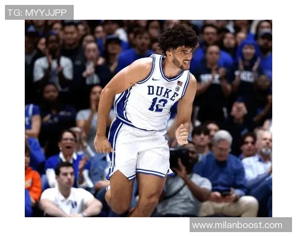 布泽尔创下近30年NCAA和NBA首位战绩8场全胜175分75板25助失误少于10